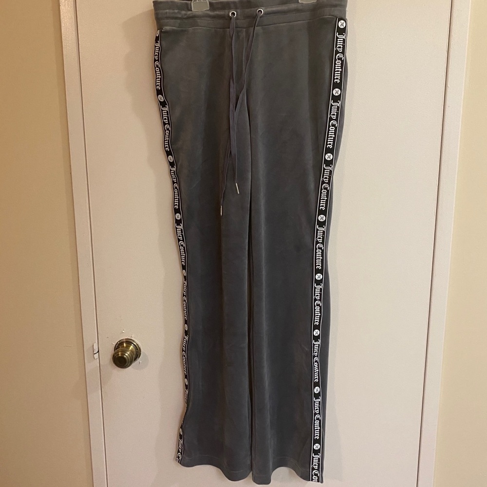 NWOT Juicy Couture Soft Velour Grey Tracksuit Pants